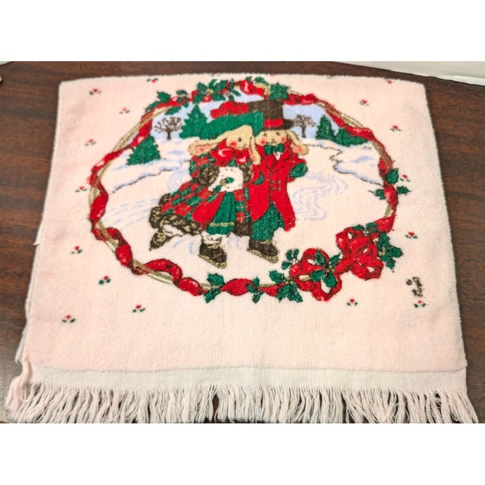 Vintage Cecil Saydah Christmas Kitchen Hand Towel Carolers Fringe 1980s 24x14